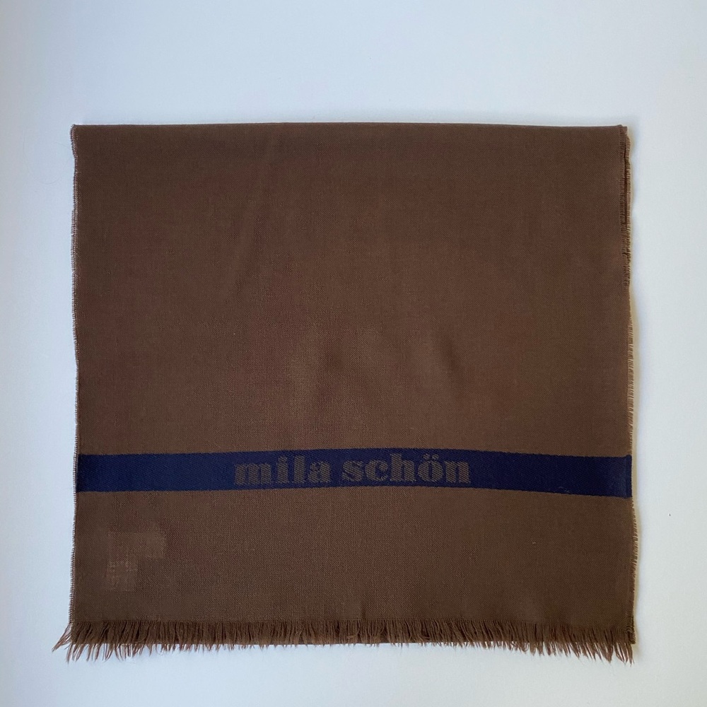 Mila Schon Brown wool scarf